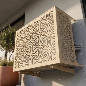Riyah vue 2 Cache climatiseur extérieur, fixation murale au motif Riyah, finition ivoire.